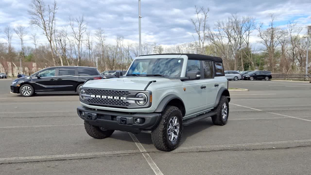 Thumbnail: 2023 Ford Bronco - 3