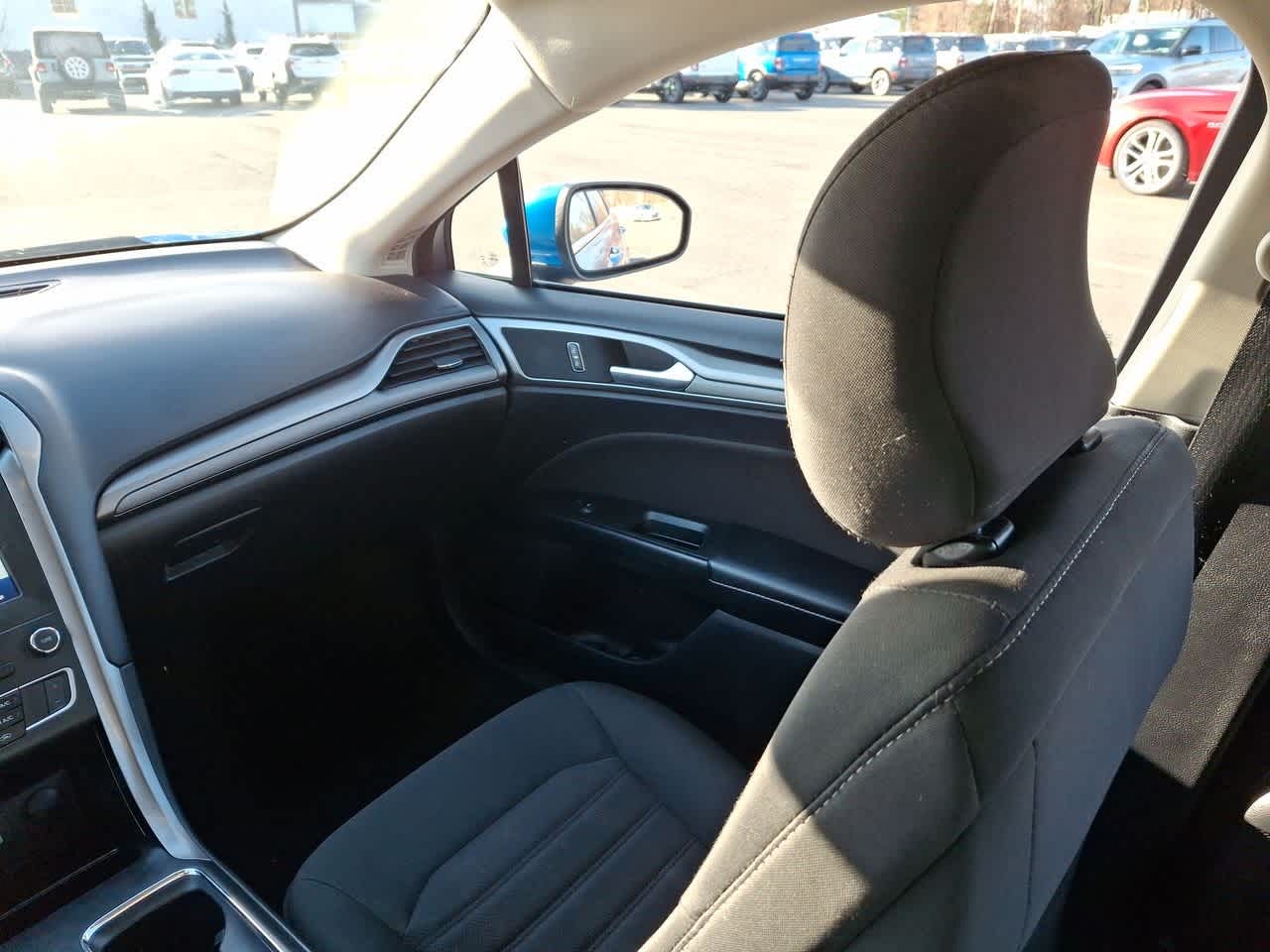 Thumbnail: 2019 Ford Fusion - 11