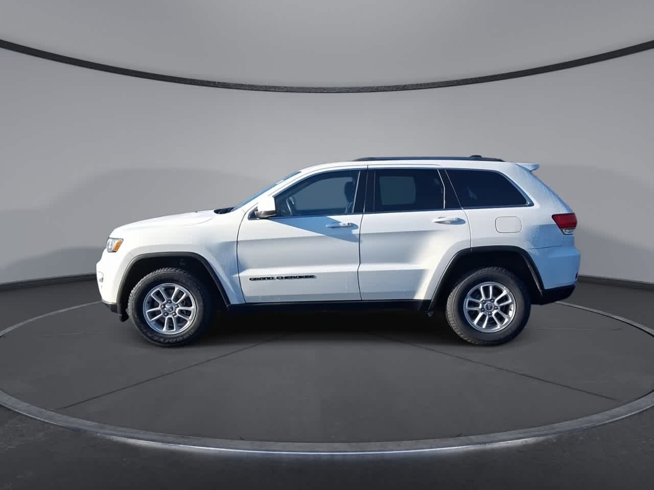 Thumbnail: 2019 Jeep Grand Cherokee - 5