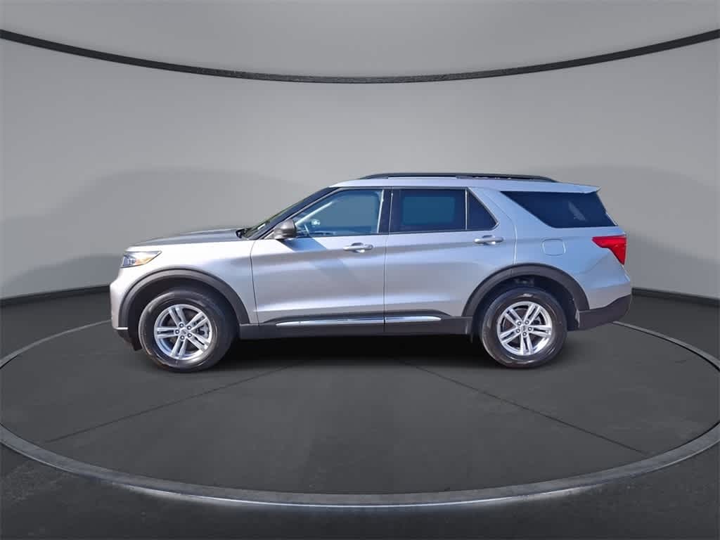 Thumbnail: 2022 Ford Explorer - 5