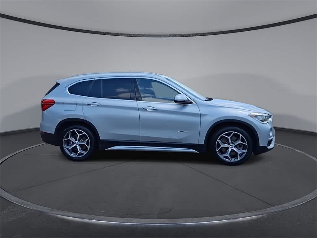 Thumbnail: 2016 BMW X1 - 9