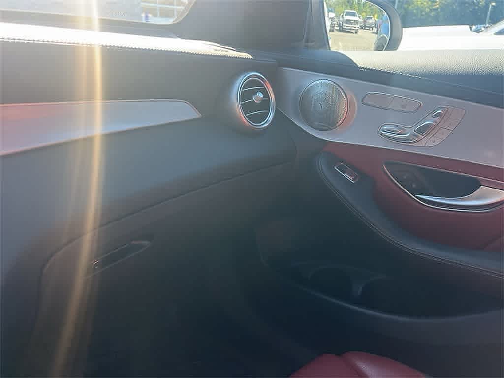 Thumbnail: 2021 Mercedes-Benz GLC - 24