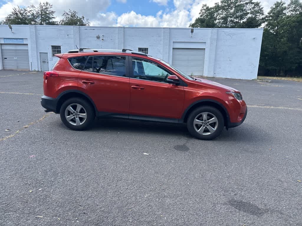 Thumbnail: 2015 Toyota RAV4 - 13