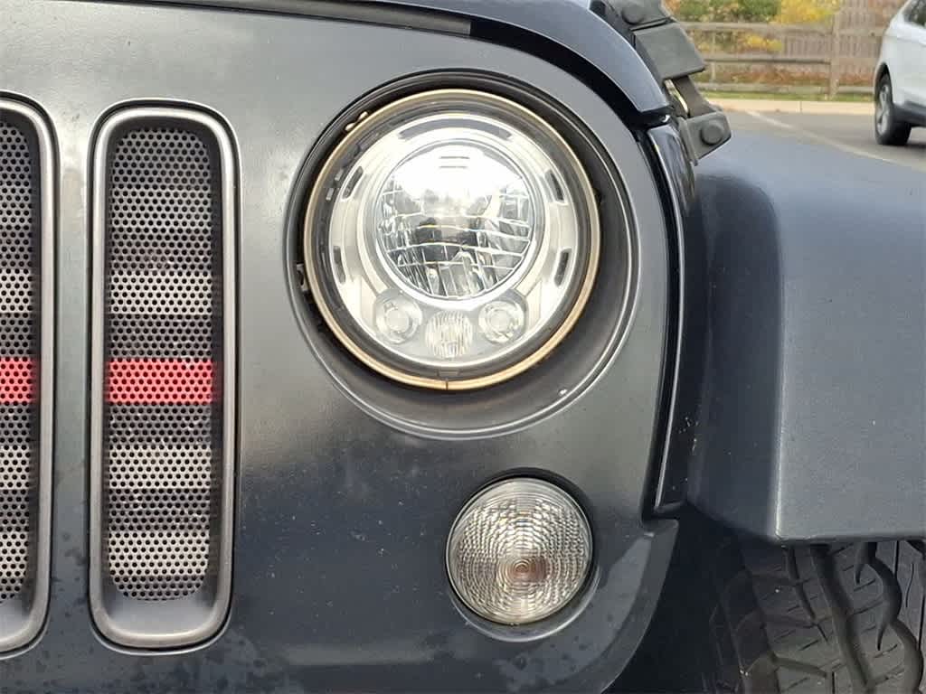 Thumbnail: 2017 Jeep Wrangler - 29