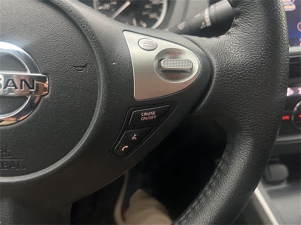 Thumbnail: 2019 Nissan Sentra - 17
