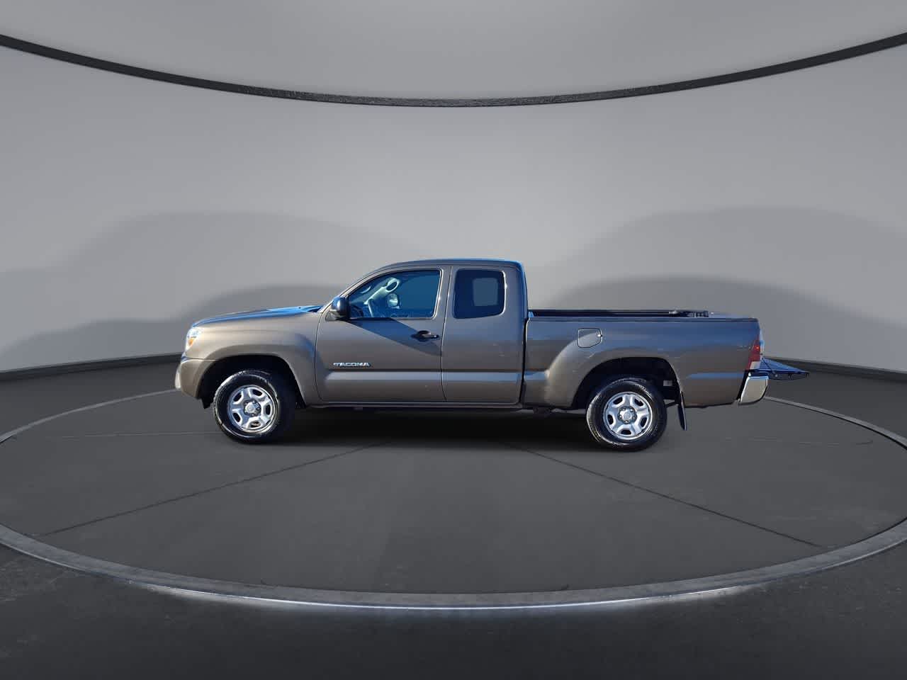 Thumbnail: 2013 Toyota Tacoma - 5