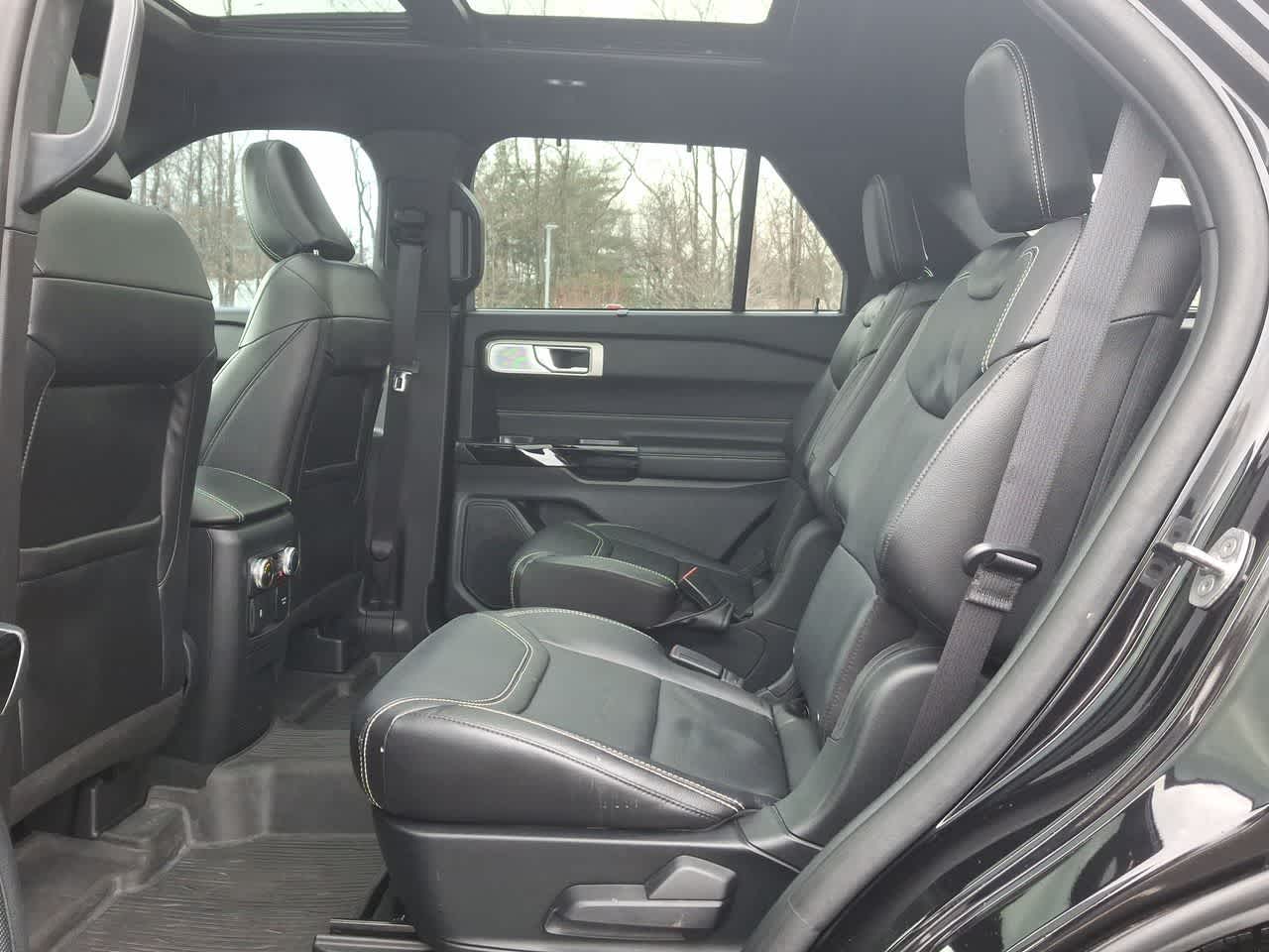 Thumbnail: 2023 Ford Explorer - 26