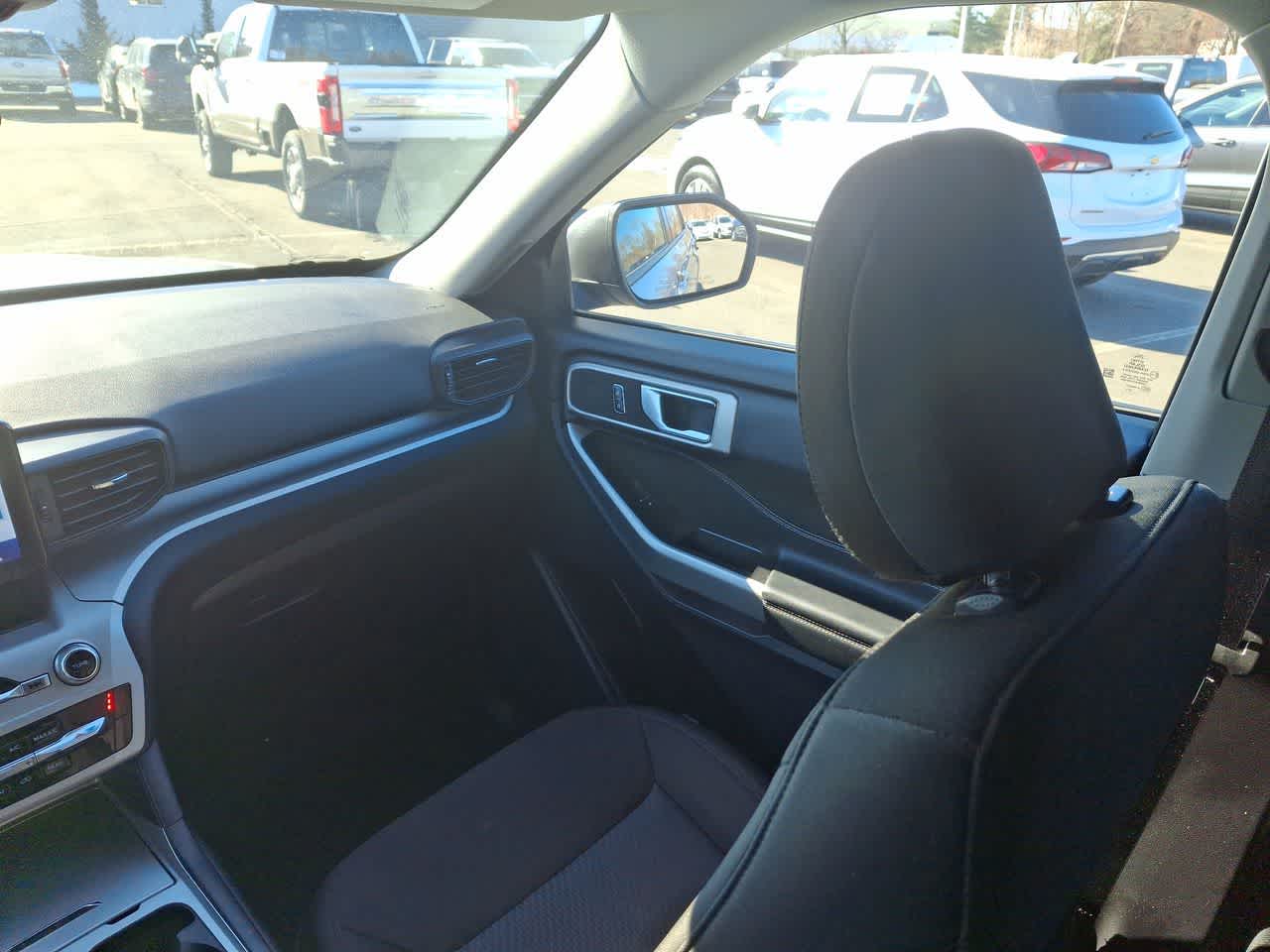 Thumbnail: 2023 Ford Explorer - 11