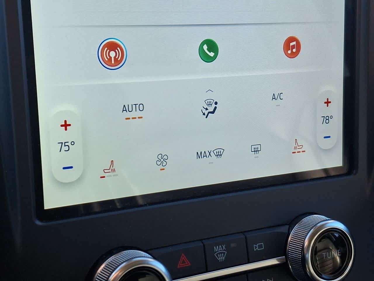 Thumbnail: 2024 Ford Edge - 25