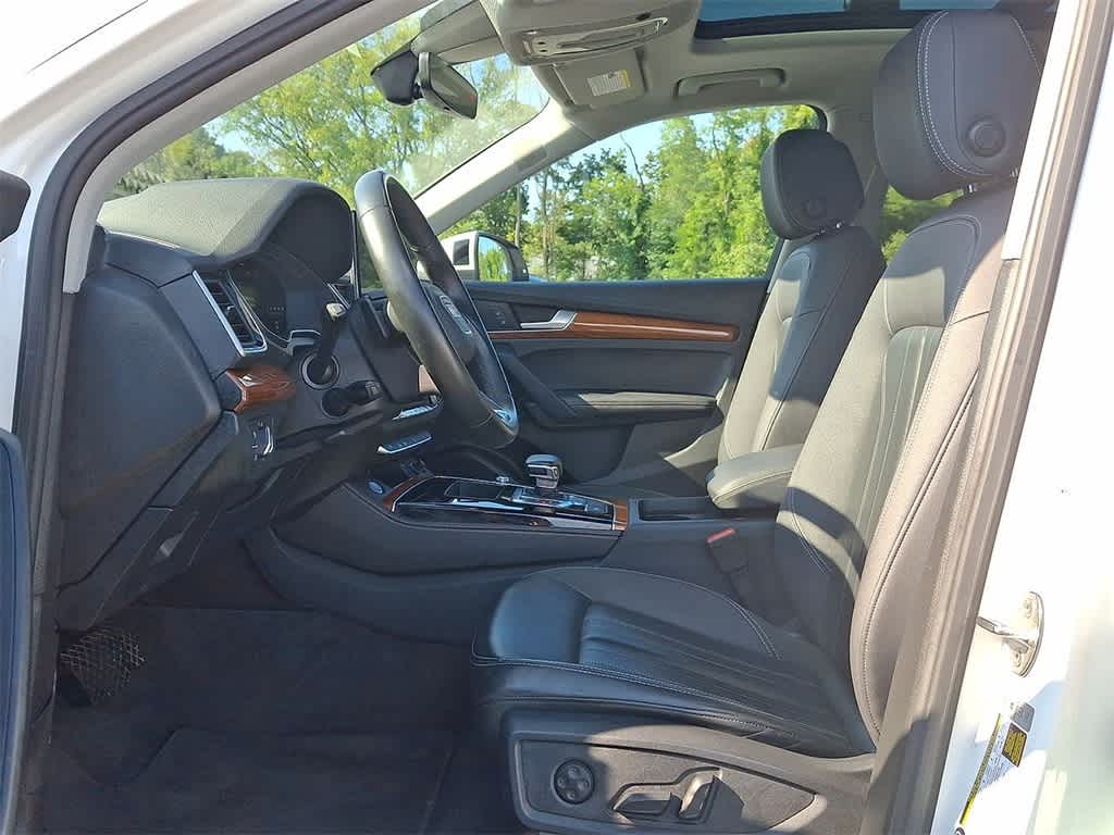 Thumbnail: 2023 Audi Q5 - 17