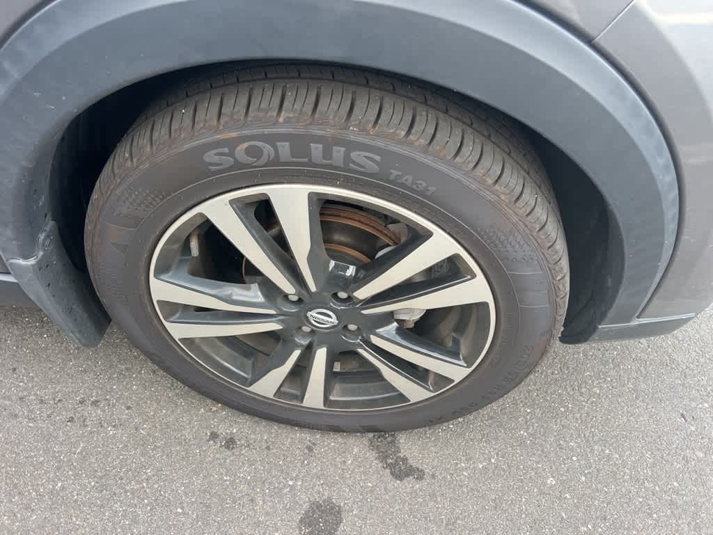 Thumbnail: 2019 Nissan Kicks - 4