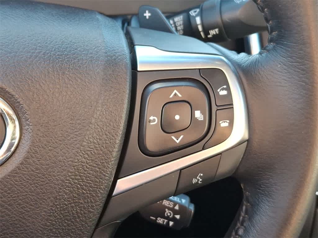 Thumbnail: 2015 Toyota Camry - 24