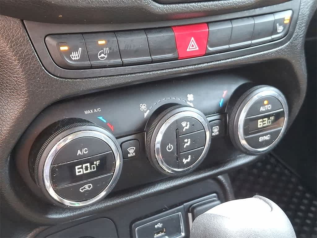 2017 Jeep Renegade Latitude 19