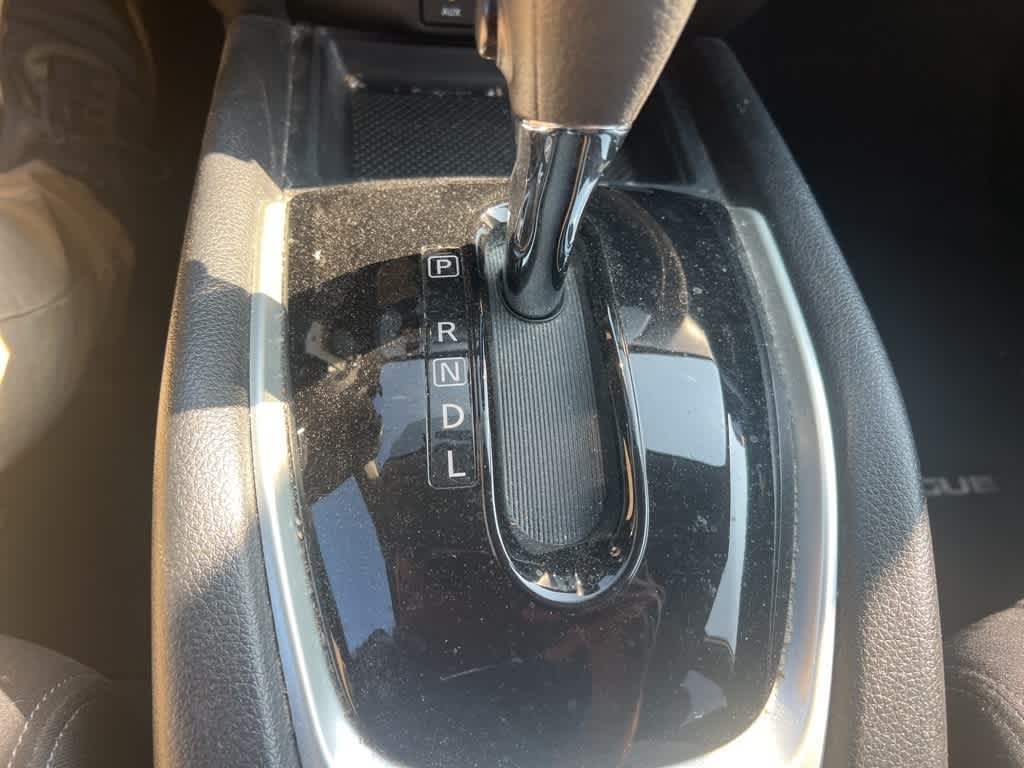 Thumbnail: 2016 Nissan Rogue - 21