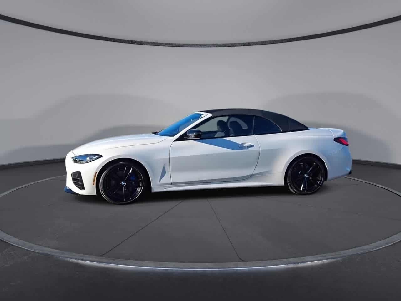 Thumbnail: 2022 BMW 4 Series - 4
