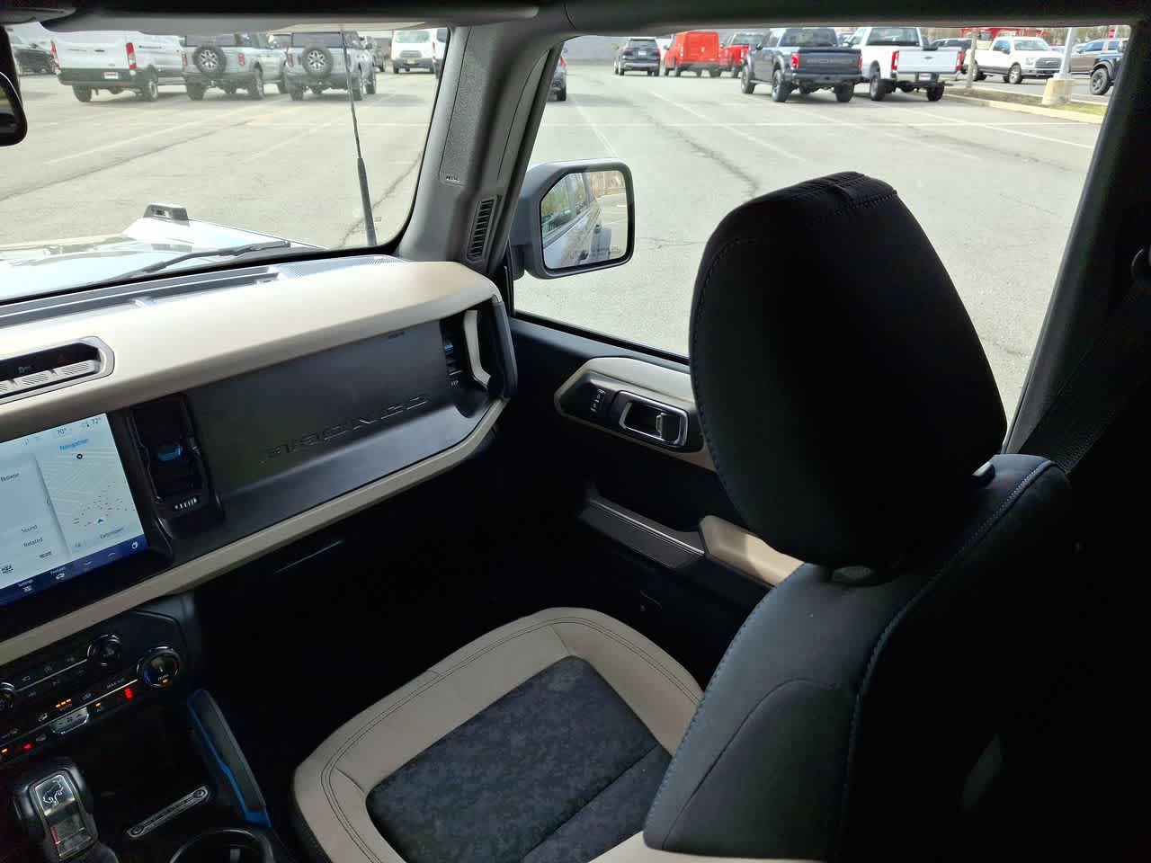 Thumbnail: 2022 Ford Bronco - 11