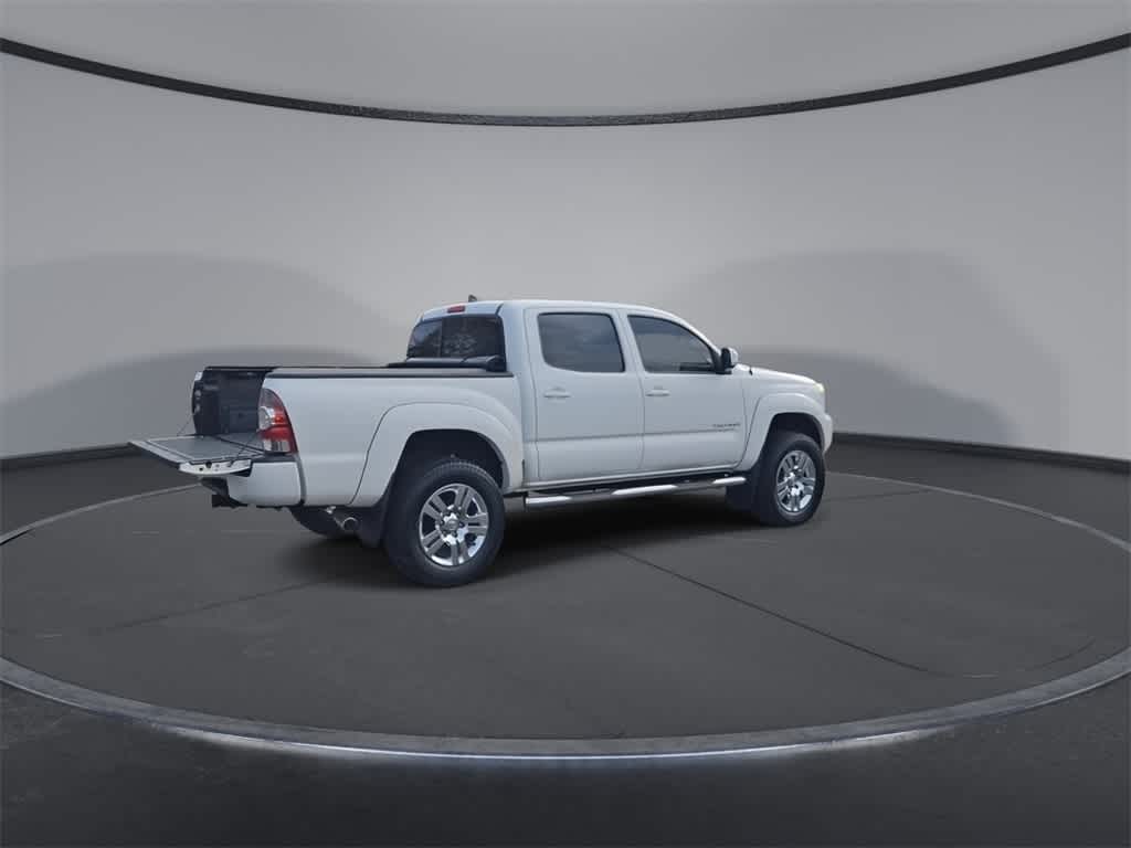 Thumbnail: 2012 Toyota Tacoma - 8