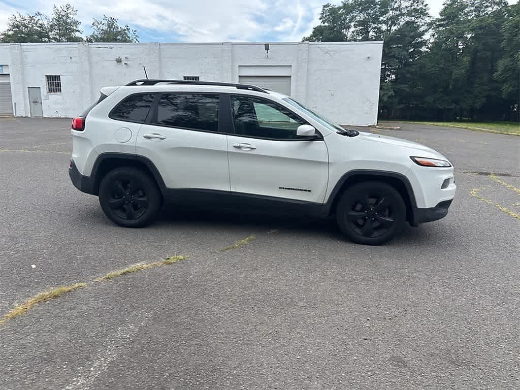 Thumbnail: 2016 Jeep Cherokee - 10