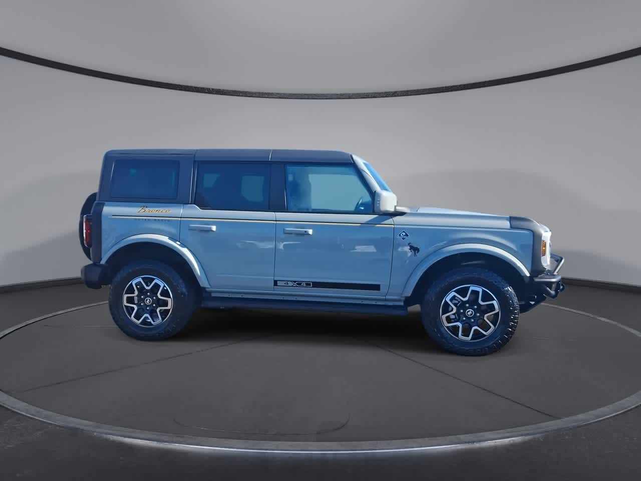 Thumbnail: 2022 Ford Bronco - 9