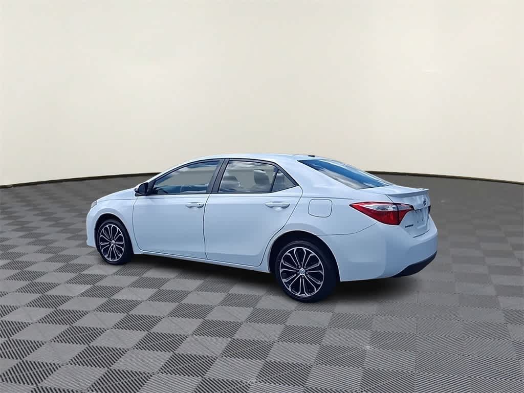 Thumbnail: 2015 Toyota Corolla - 6