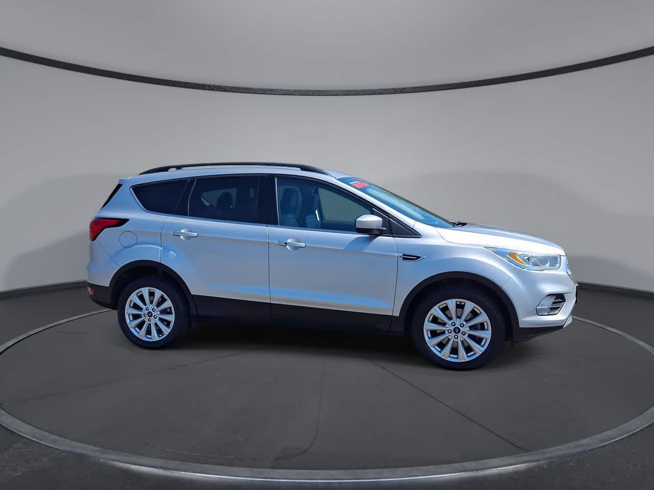 Thumbnail: 2019 Ford Escape - 9