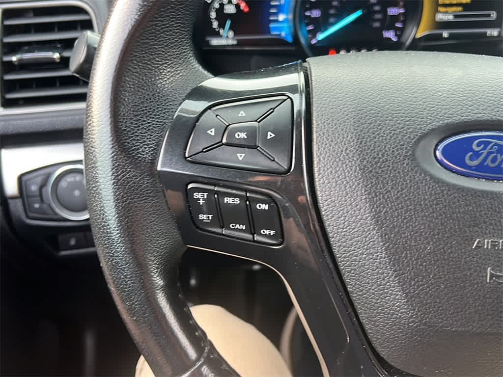 2018 Ford Explorer XLT 16