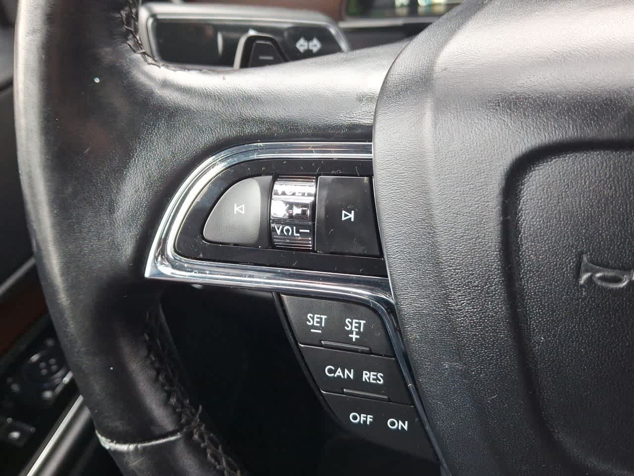 Thumbnail: 2019 Lincoln Navigator L - 23