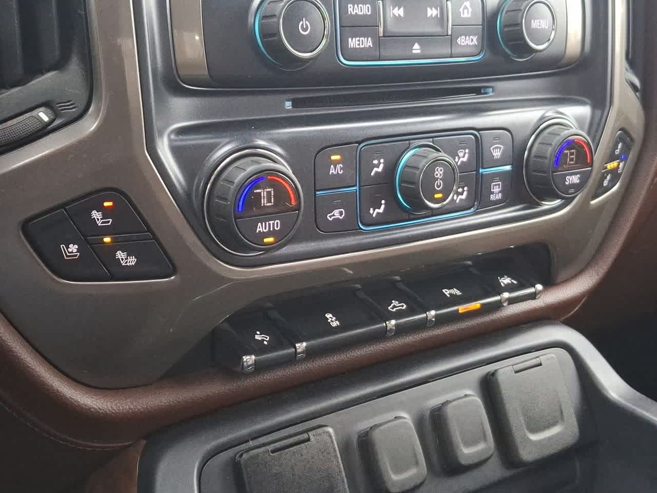 Thumbnail: 2018 Chevrolet Silverado 1500 - 25