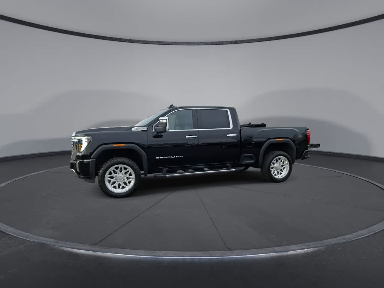 Thumbnail: 2024 GMC Sierra 2500 - 4