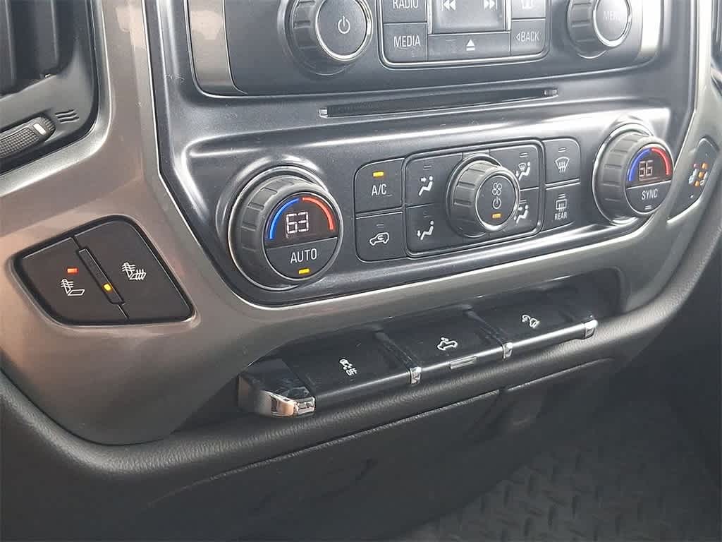 Thumbnail: 2019 Chevrolet Silverado 1500 - 25