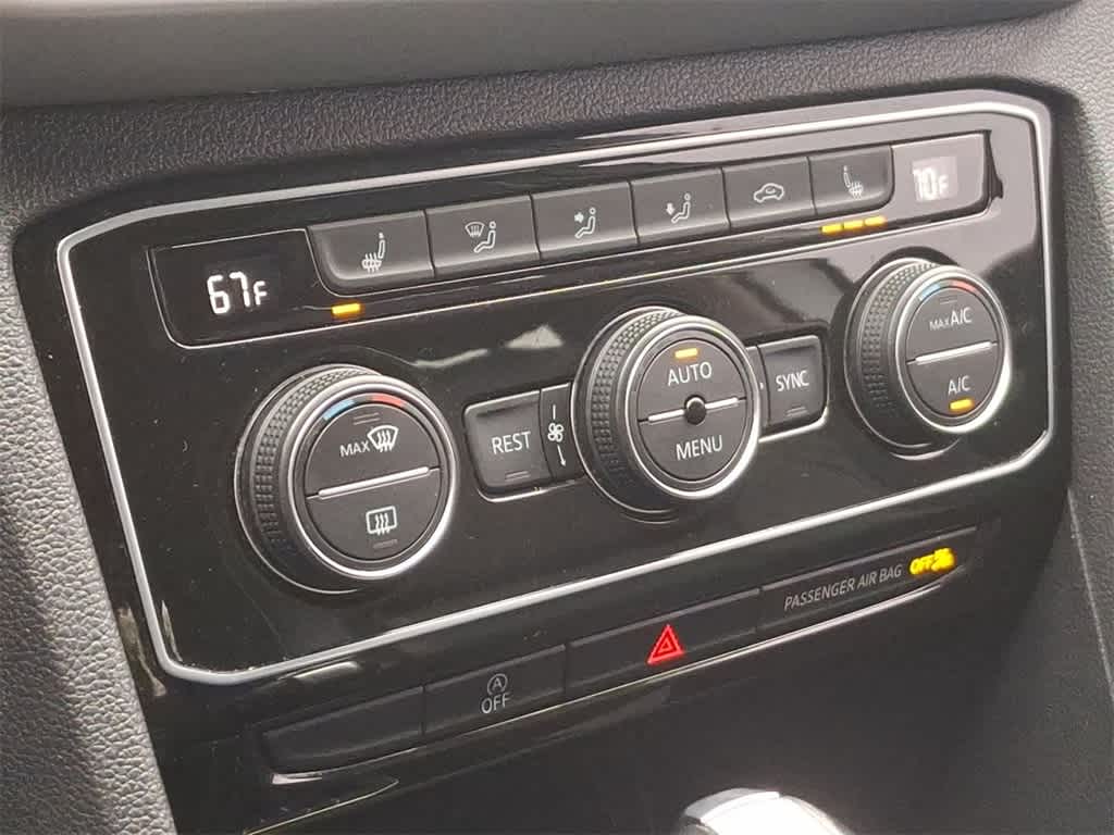 Thumbnail: 2022 Volkswagen Atlas - 25