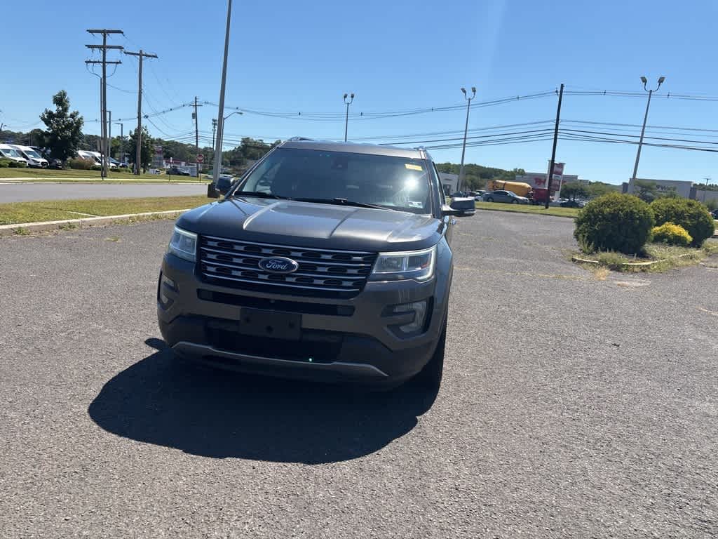 Thumbnail: 2017 Ford Explorer - 4