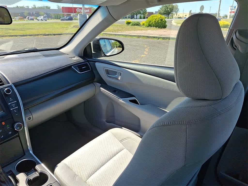 Thumbnail: 2015 Toyota Camry - 11
