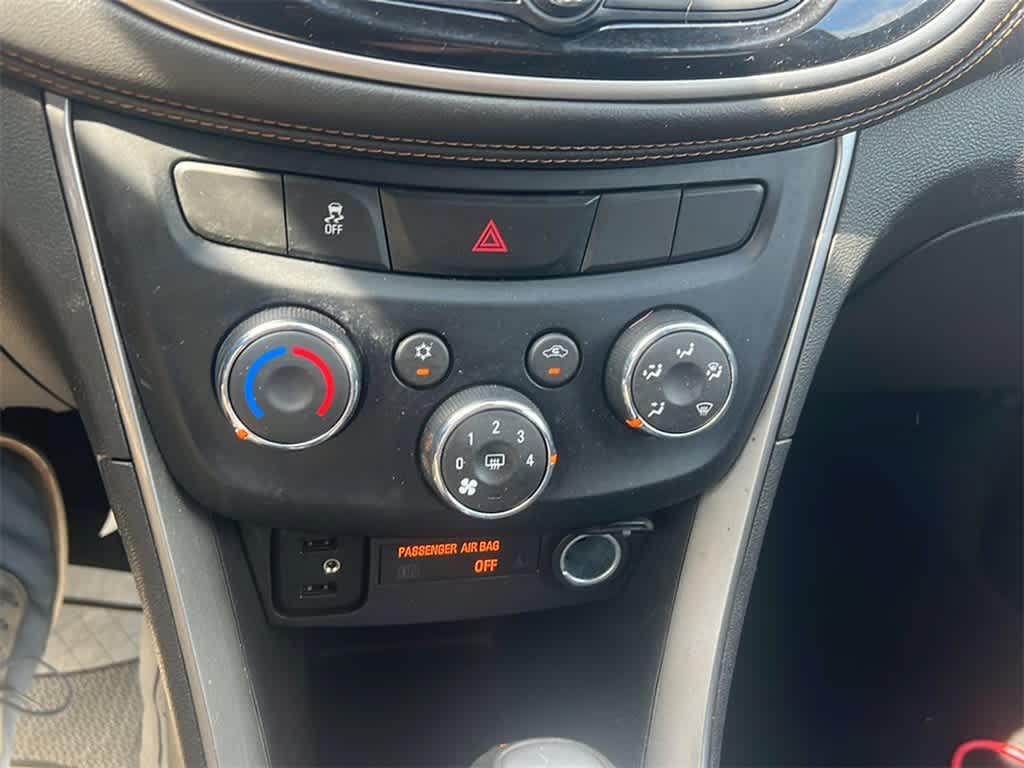 Thumbnail: 2019 Chevrolet Trax - 20