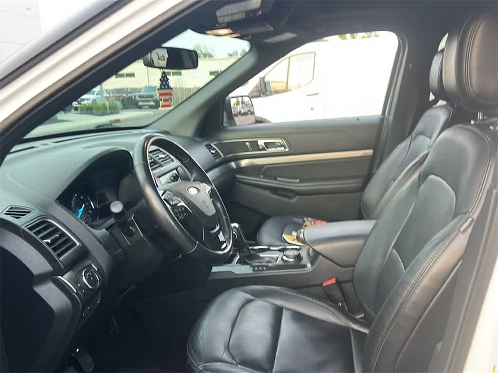 2018 Ford Explorer XLT 15