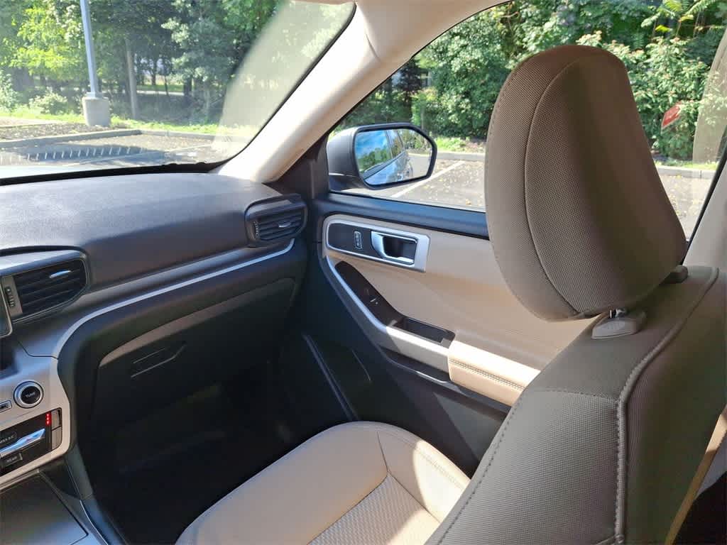 Thumbnail: 2022 Ford Explorer - 11