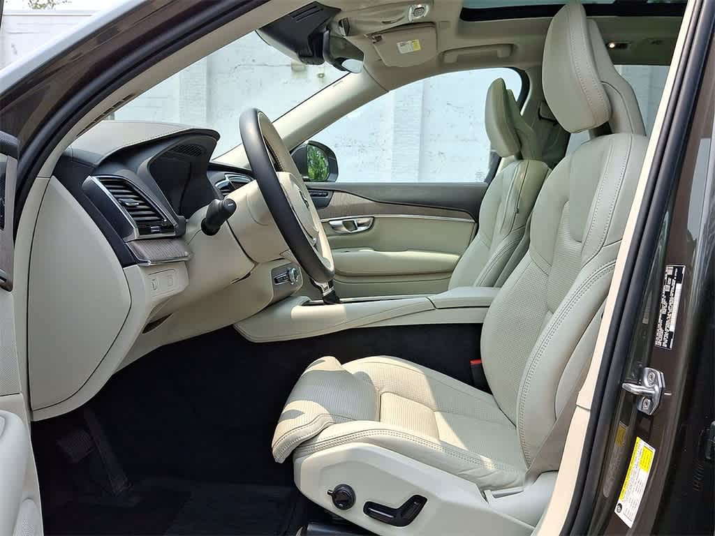 2022 Volvo XC90 T6 Inscription 11