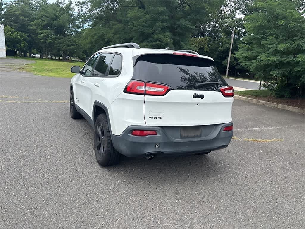 Thumbnail: 2016 Jeep Cherokee - 17