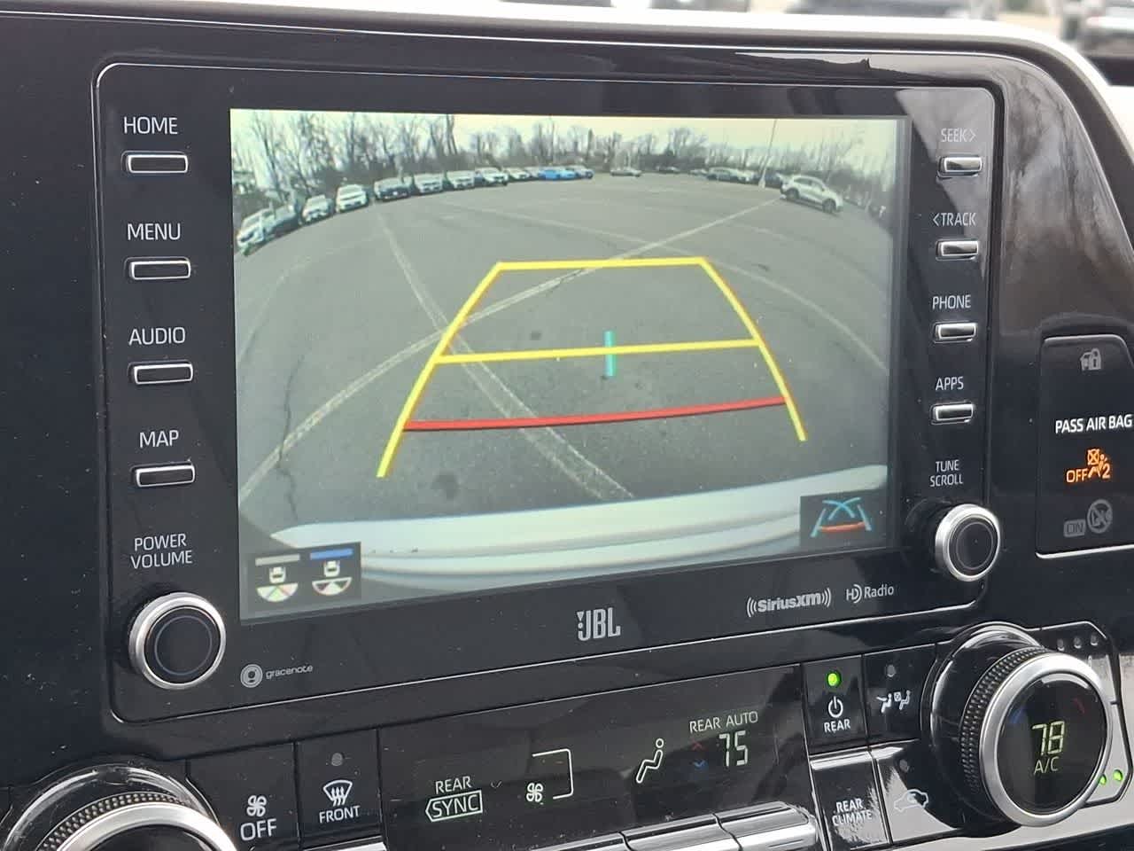 Thumbnail: 2021 Toyota Highlander - 21