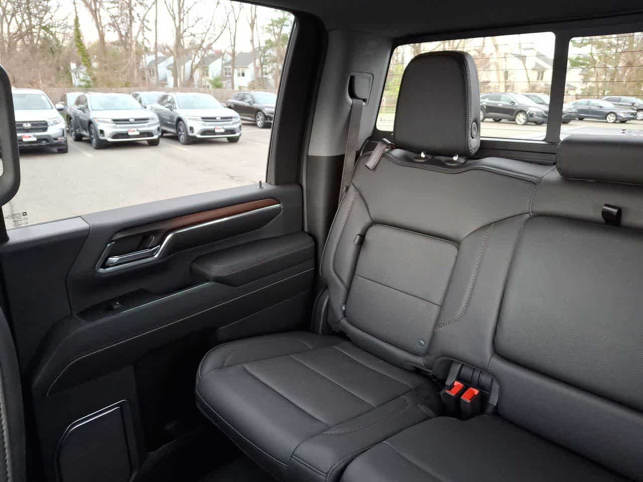 Thumbnail: 2024 GMC Sierra 2500 - 12