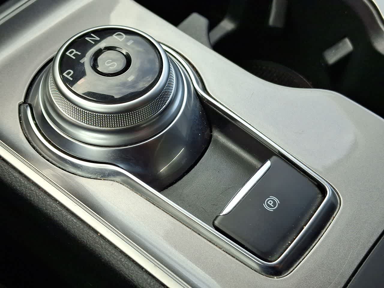 Thumbnail: 2024 Ford Edge - 18