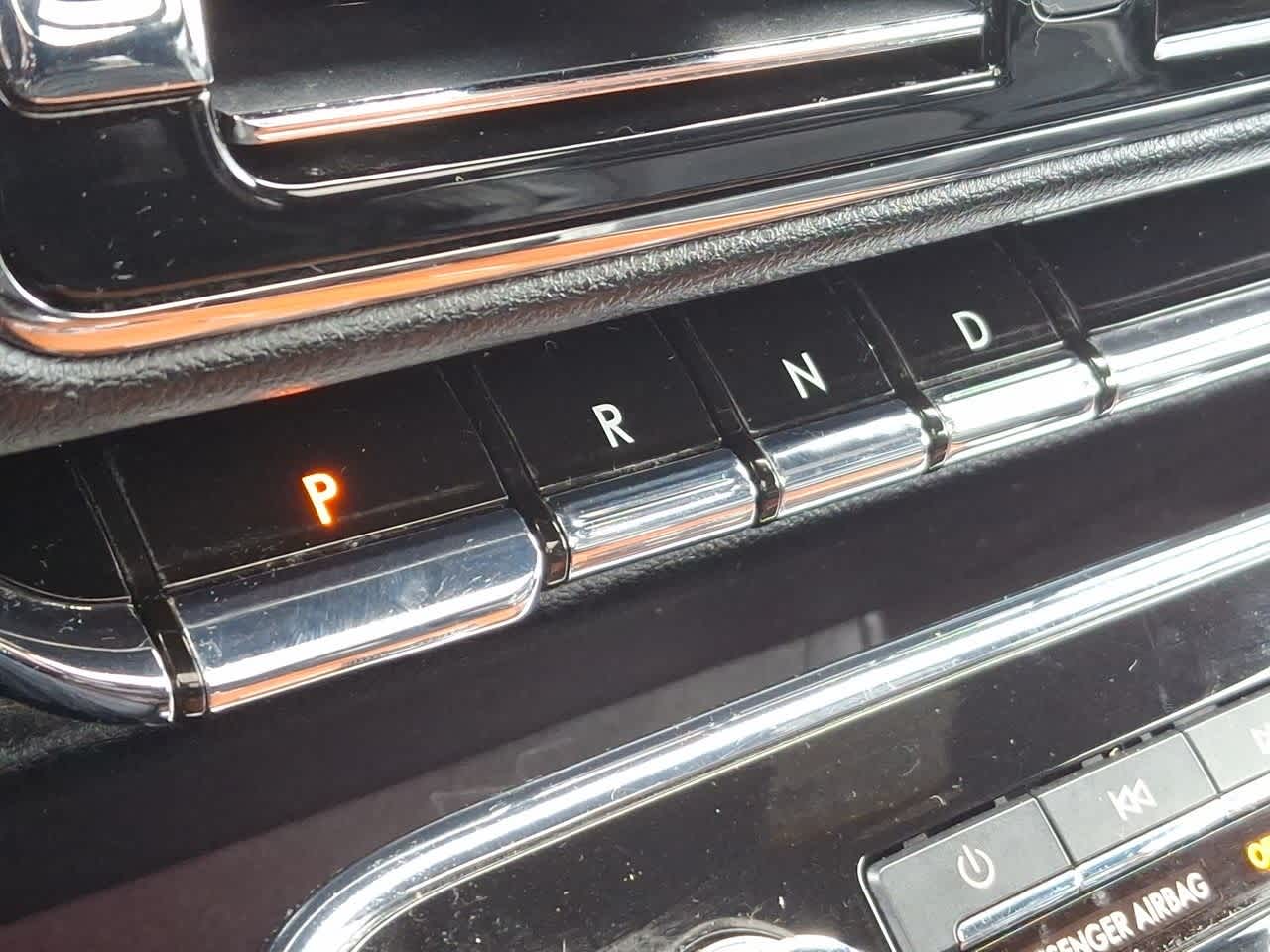 Thumbnail: 2019 Lincoln Navigator L - 18