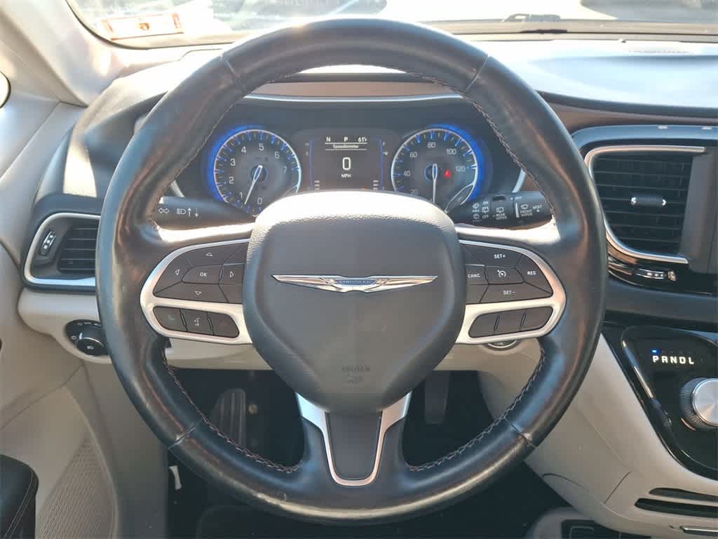 Thumbnail: 2019 Chrysler Pacifica - 22