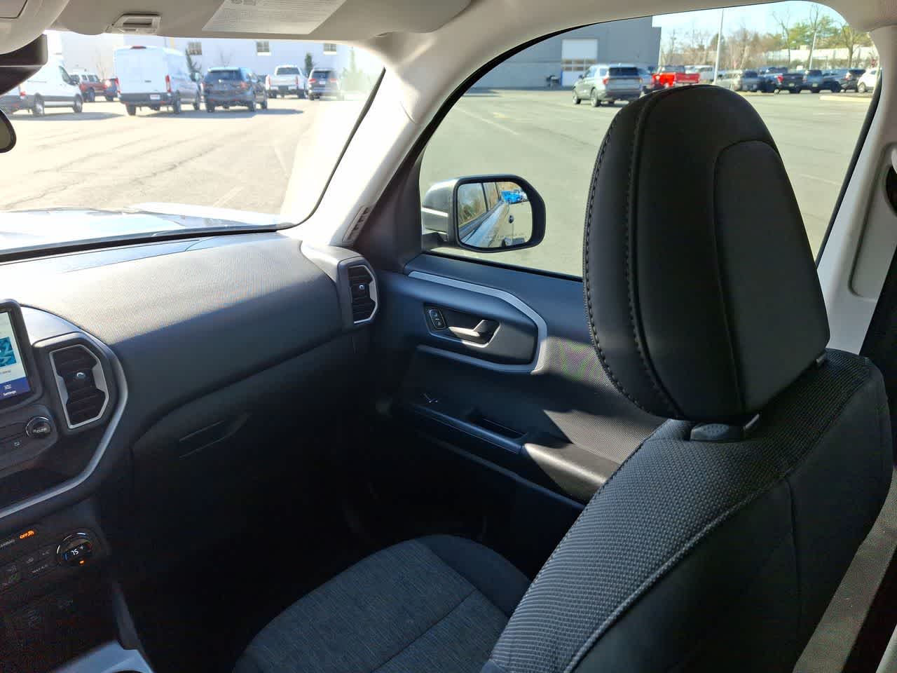 Thumbnail: 2021 Ford Bronco Sport - 11