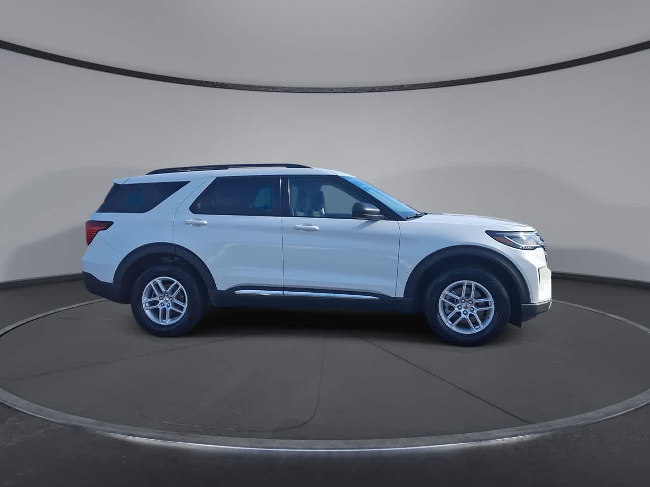 Thumbnail: 2025 Ford Explorer - 9