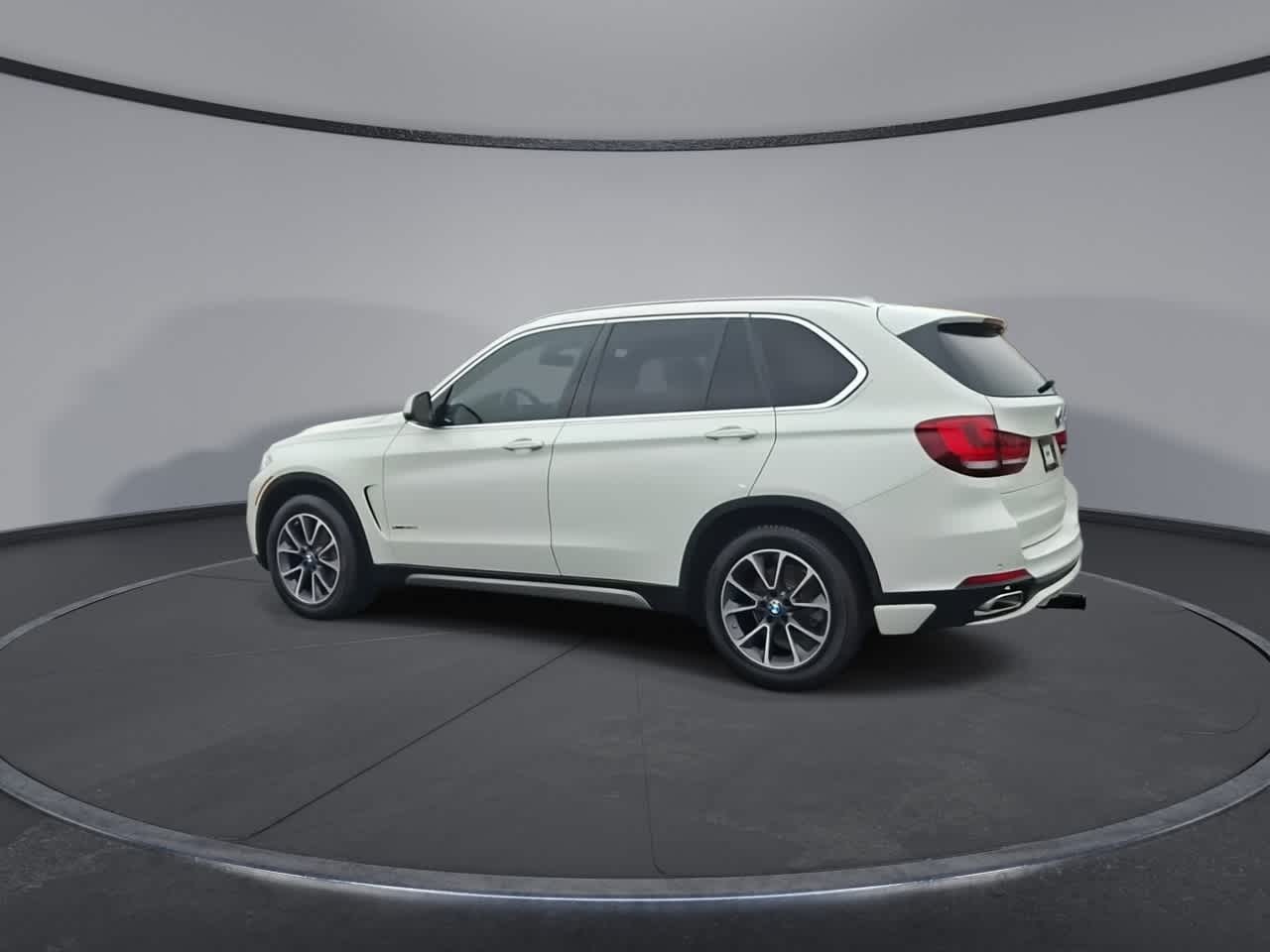 Thumbnail: 2017 BMW X5 - 6