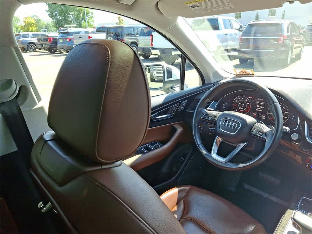 Thumbnail: 2019 Audi Q7 - 15