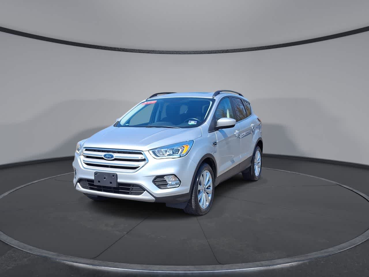 Thumbnail: 2019 Ford Escape - 3