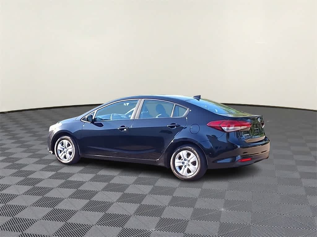 Thumbnail: 2018 Kia Forte - 6