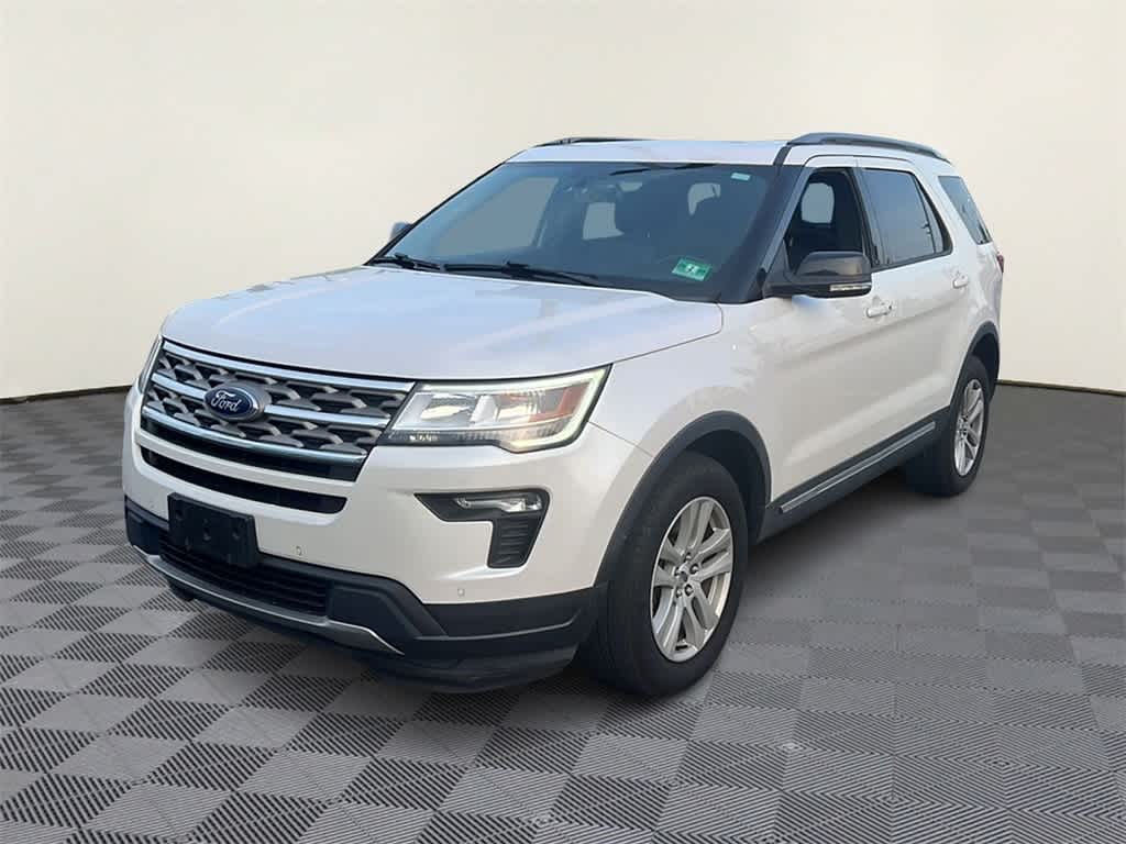 2018 Ford Explorer XLT Hero Image